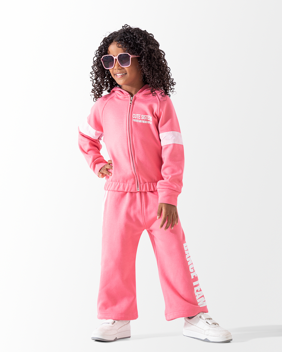 Cute sisters  طقم بناتي