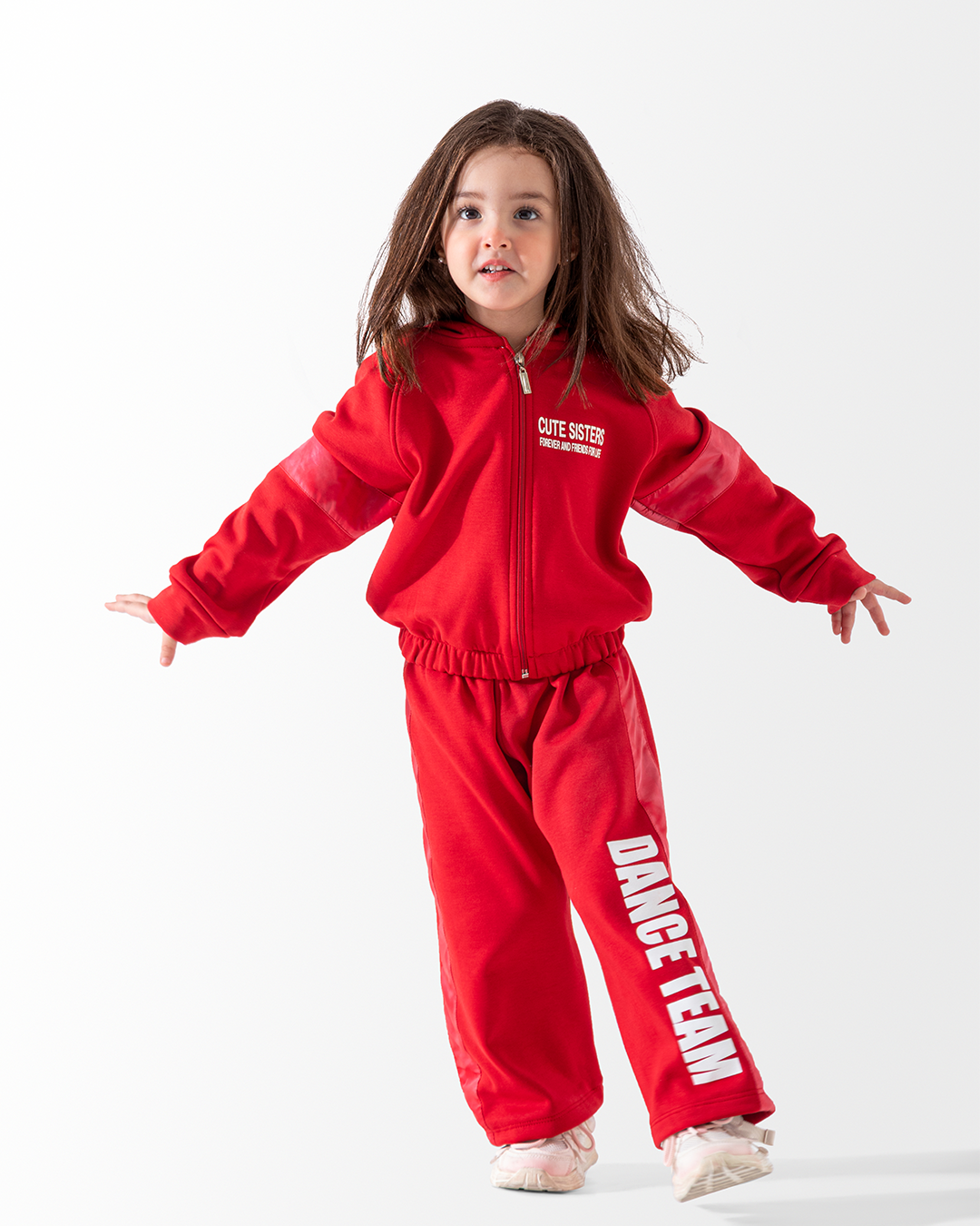 Cute sisters  طقم بناتي