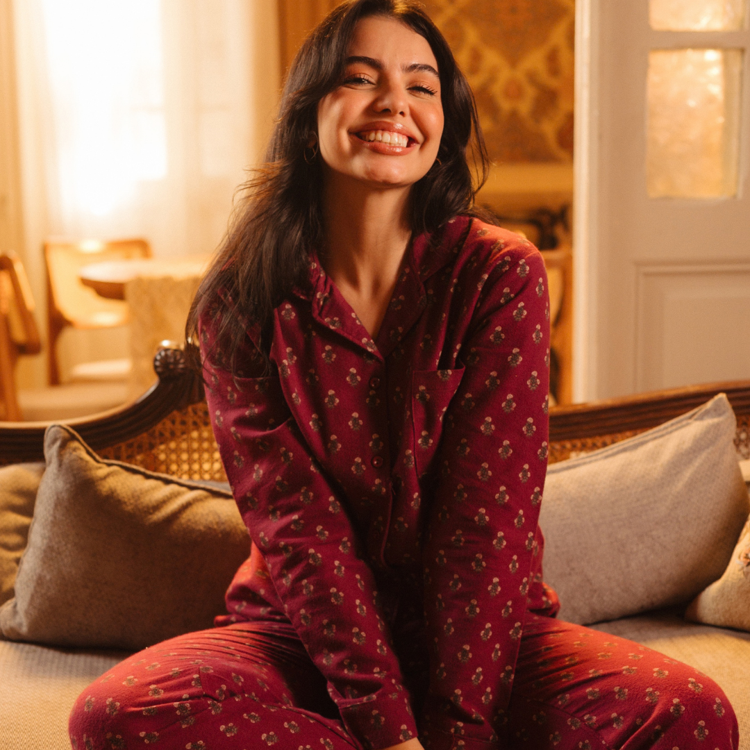 Vintage flower Women Classic Pajama in Burgundy