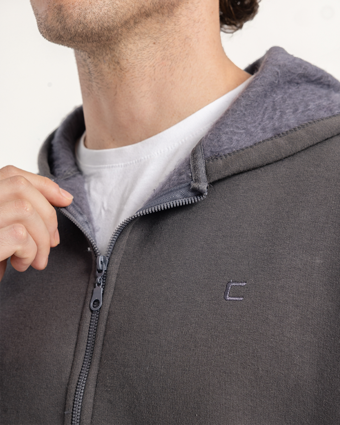 ترينج رجالي ميلتون