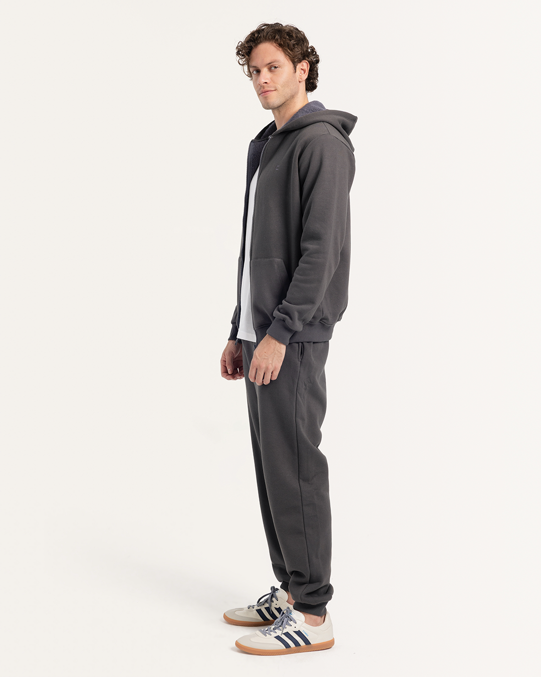 ترينج رجالي ميلتون