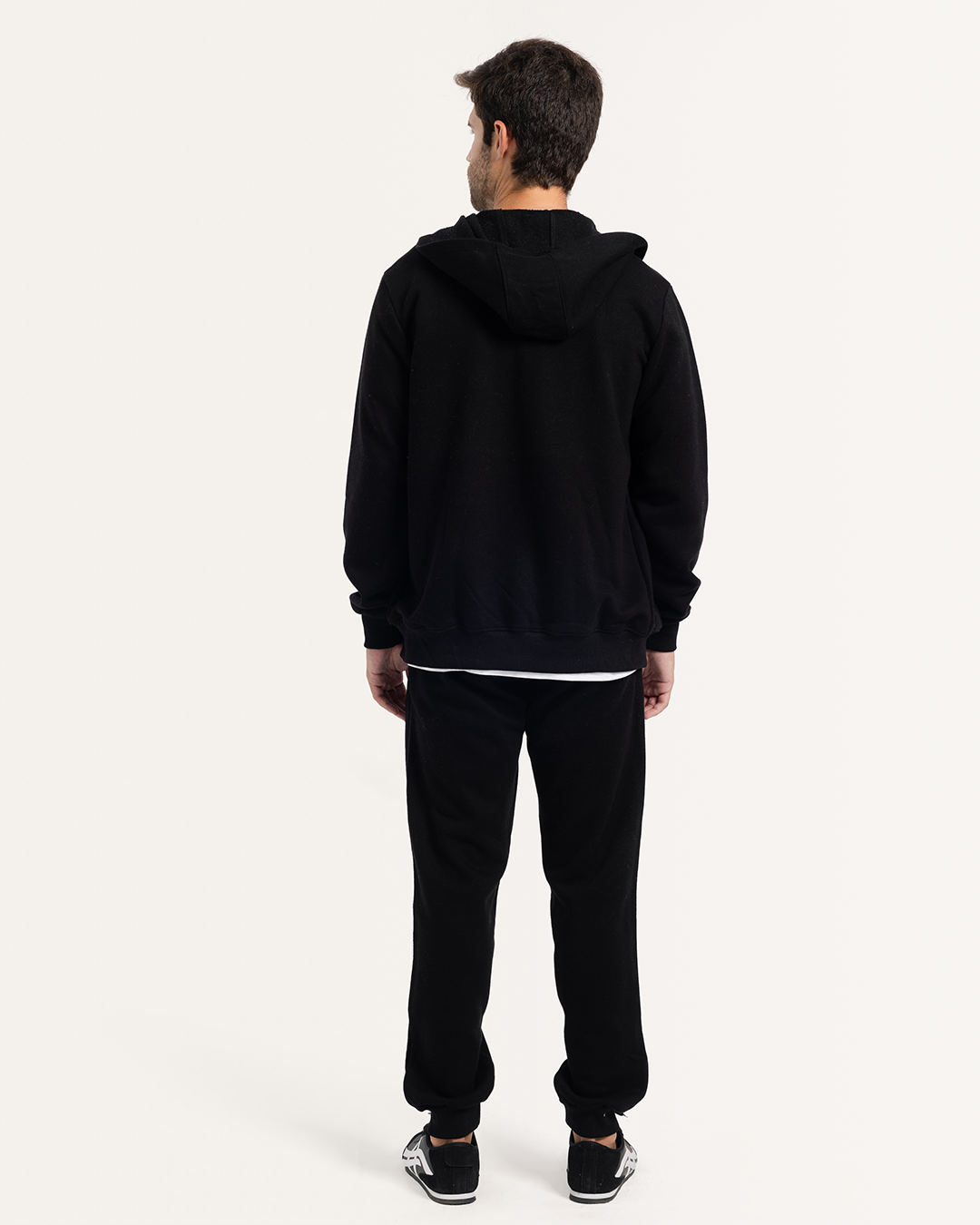 ترينج رجالي ميلتون