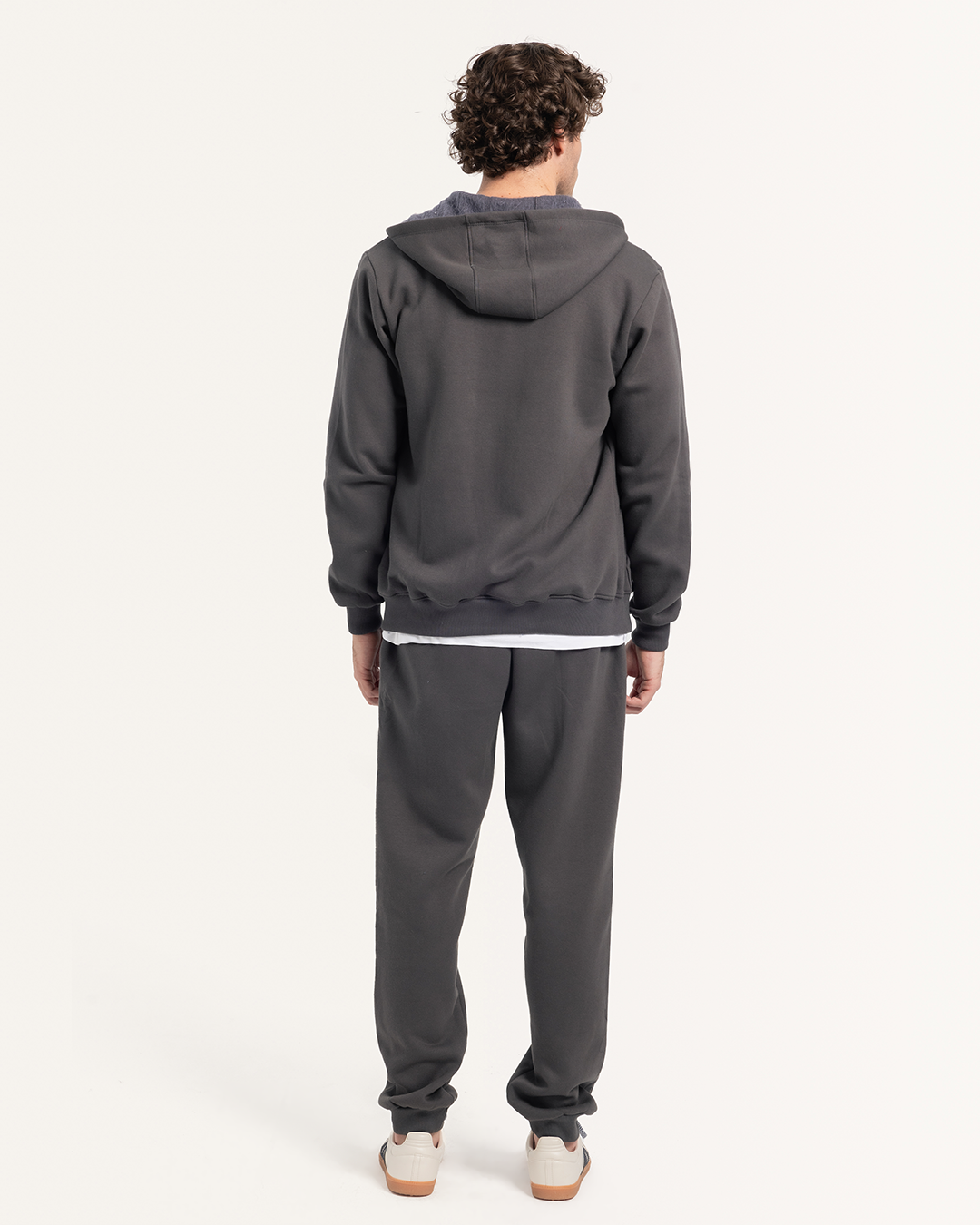 ترينج رجالي ميلتون