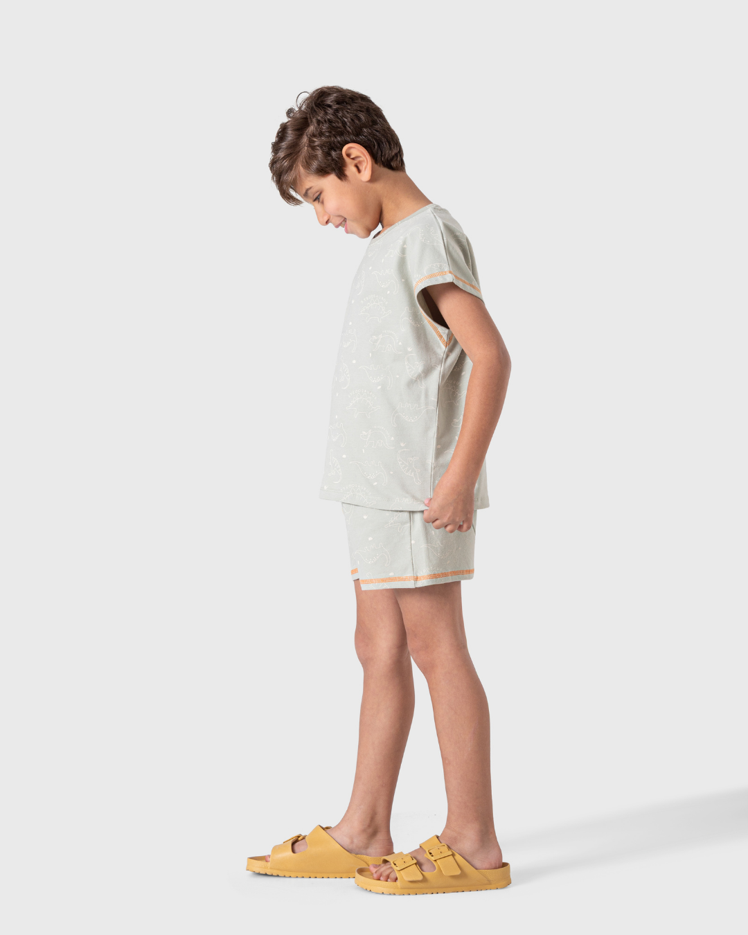 يجاما أولاد بطبعة ديناصور ولمسات نيون