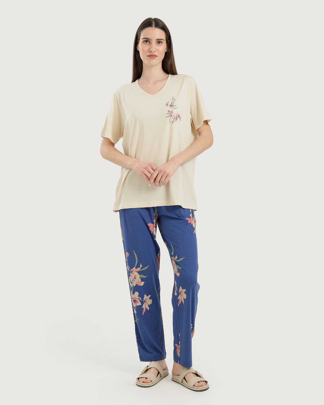 Women's Printed Pajamas Half Sleeves and Pants