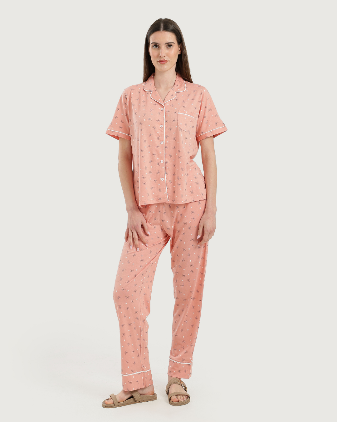 Women's half-sleeved pajama with pants