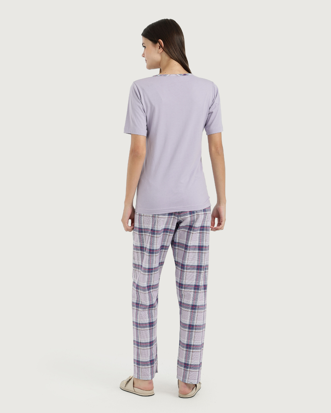 Women's half-sleeved pajamas with embroidery and fabric trousers