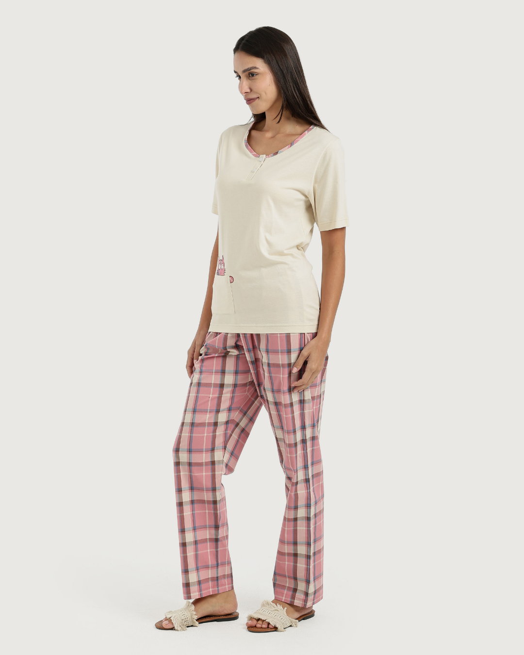 Women's half-sleeved pajamas with embroidery and fabric trousers