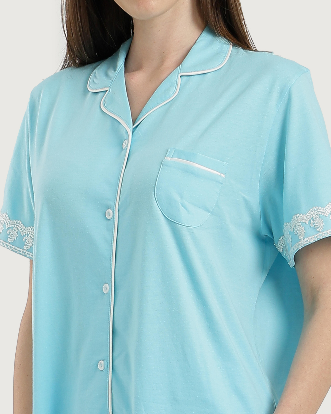 بيجامة حريمي نص كم مع شورت