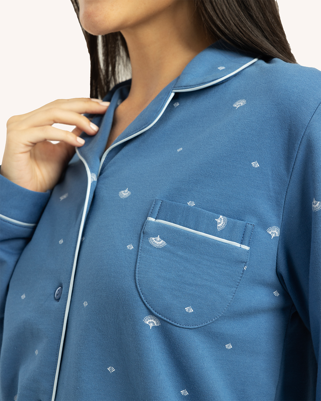 بيجاما حريمى مطبوعة بكم طويل جاكيت بزراير مع بنطلون