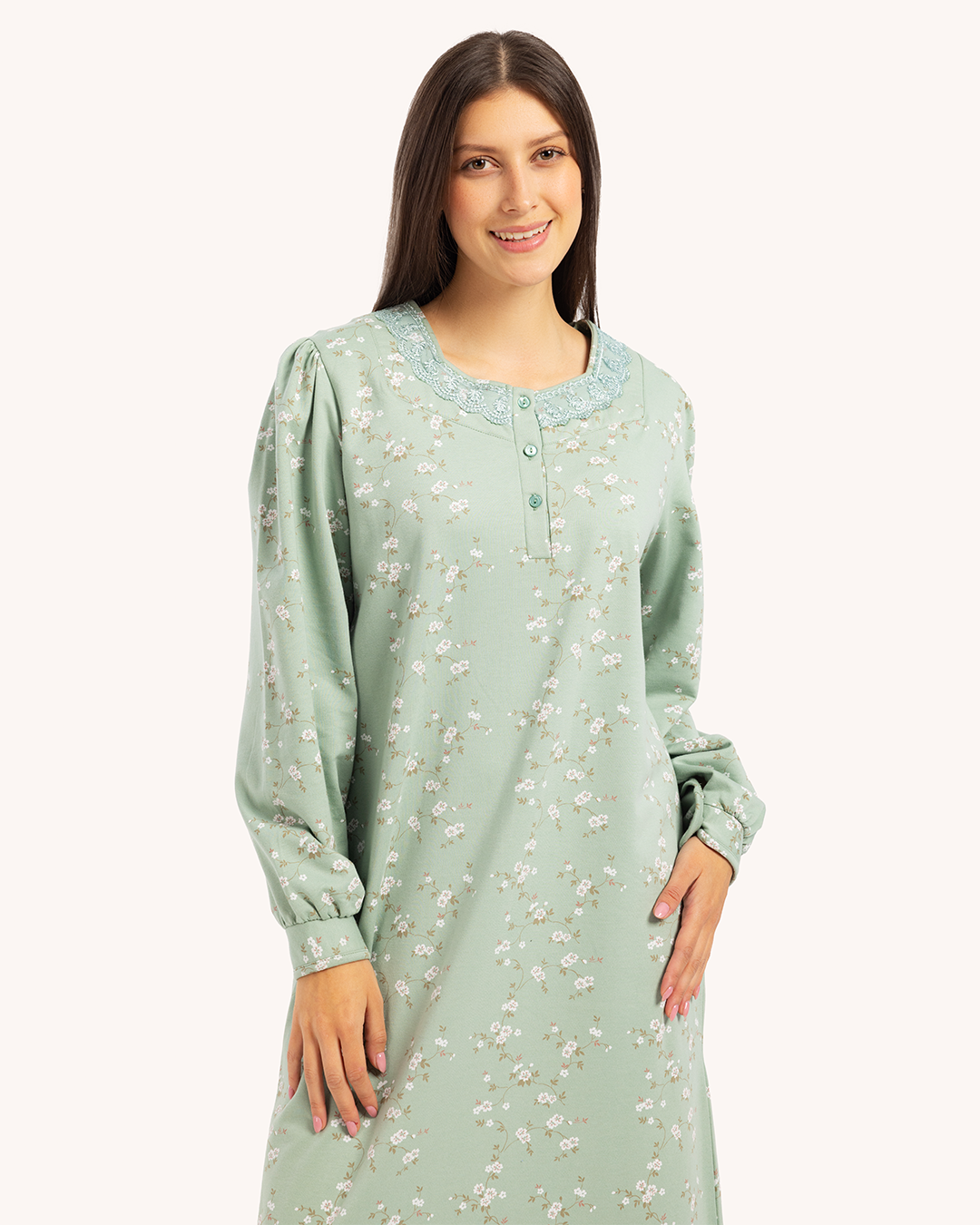 قميص نوم حريمى مطبوع بكم طويل راوند بدانتيل و مرد بزراير