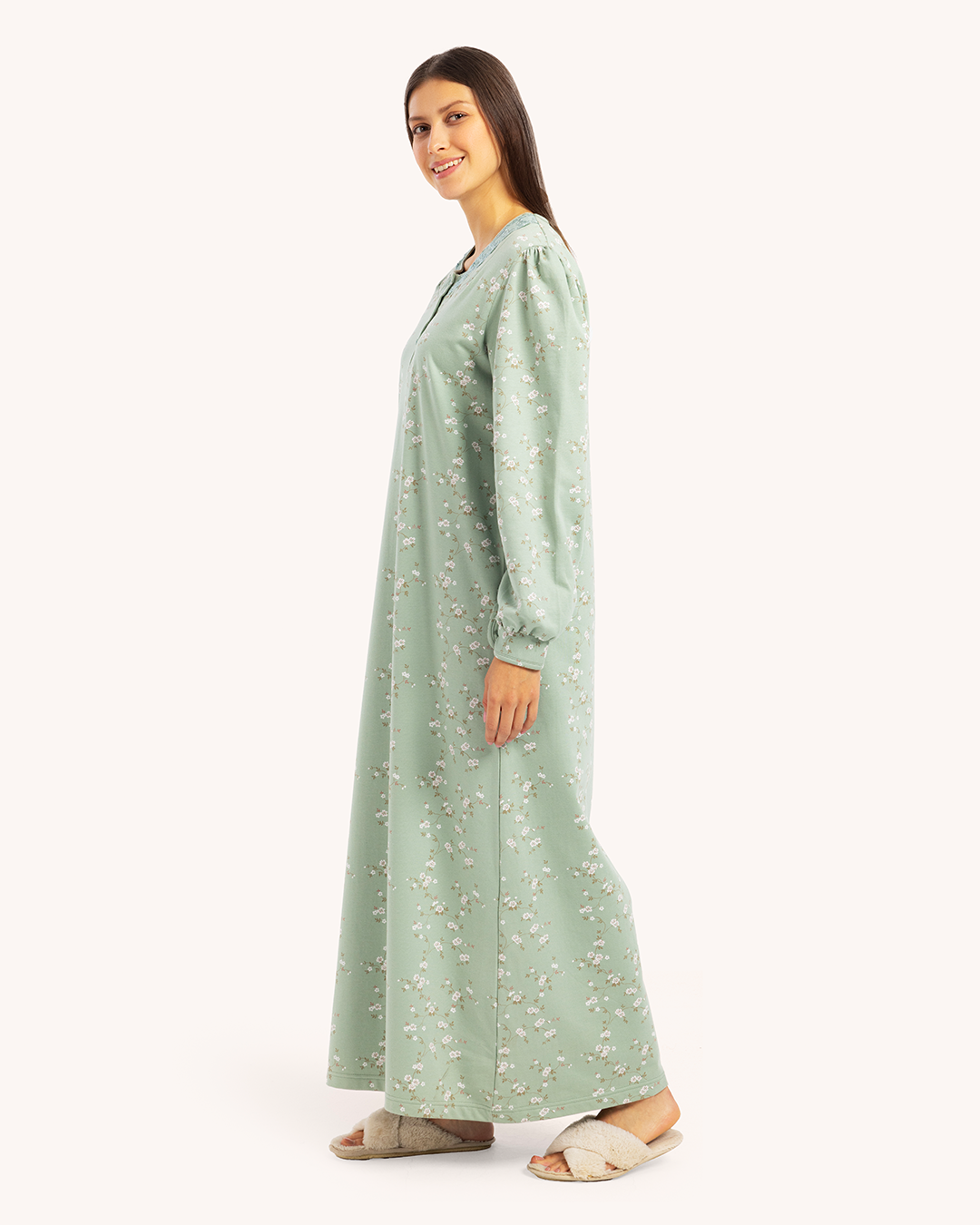 قميص نوم حريمى مطبوع بكم طويل راوند بدانتيل و مرد بزراير