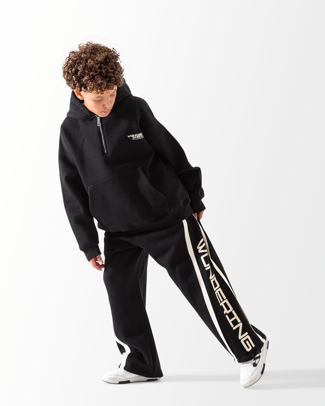 Wondering time بيجاما اولادي