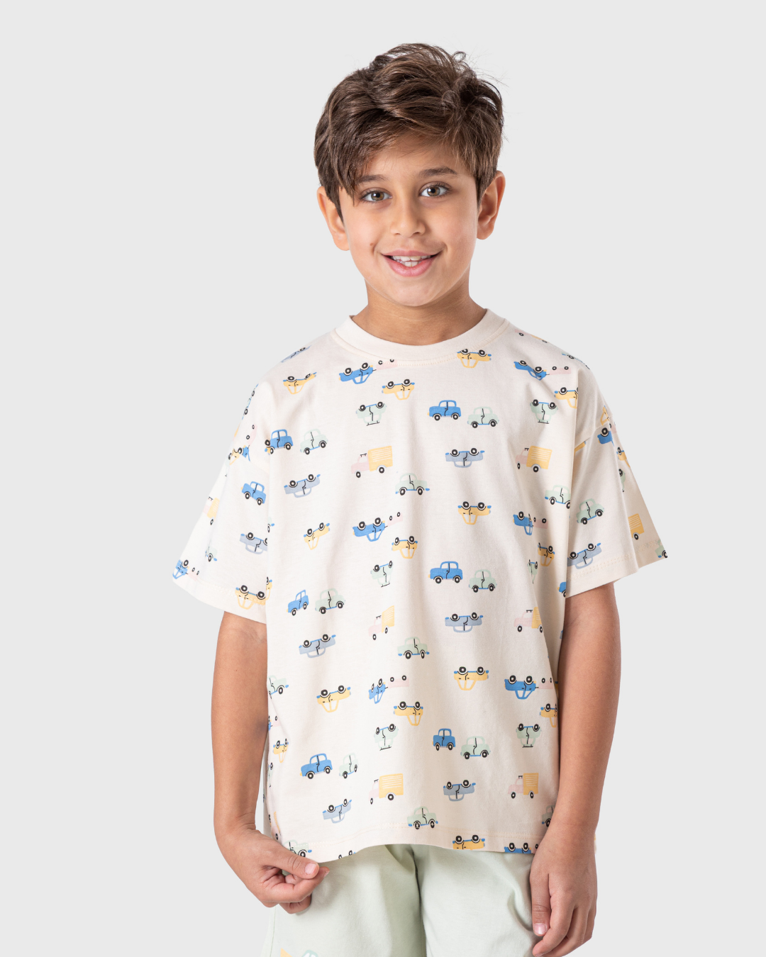 بيجاما أولاد بلون منت فاتح لعشاق السيارات