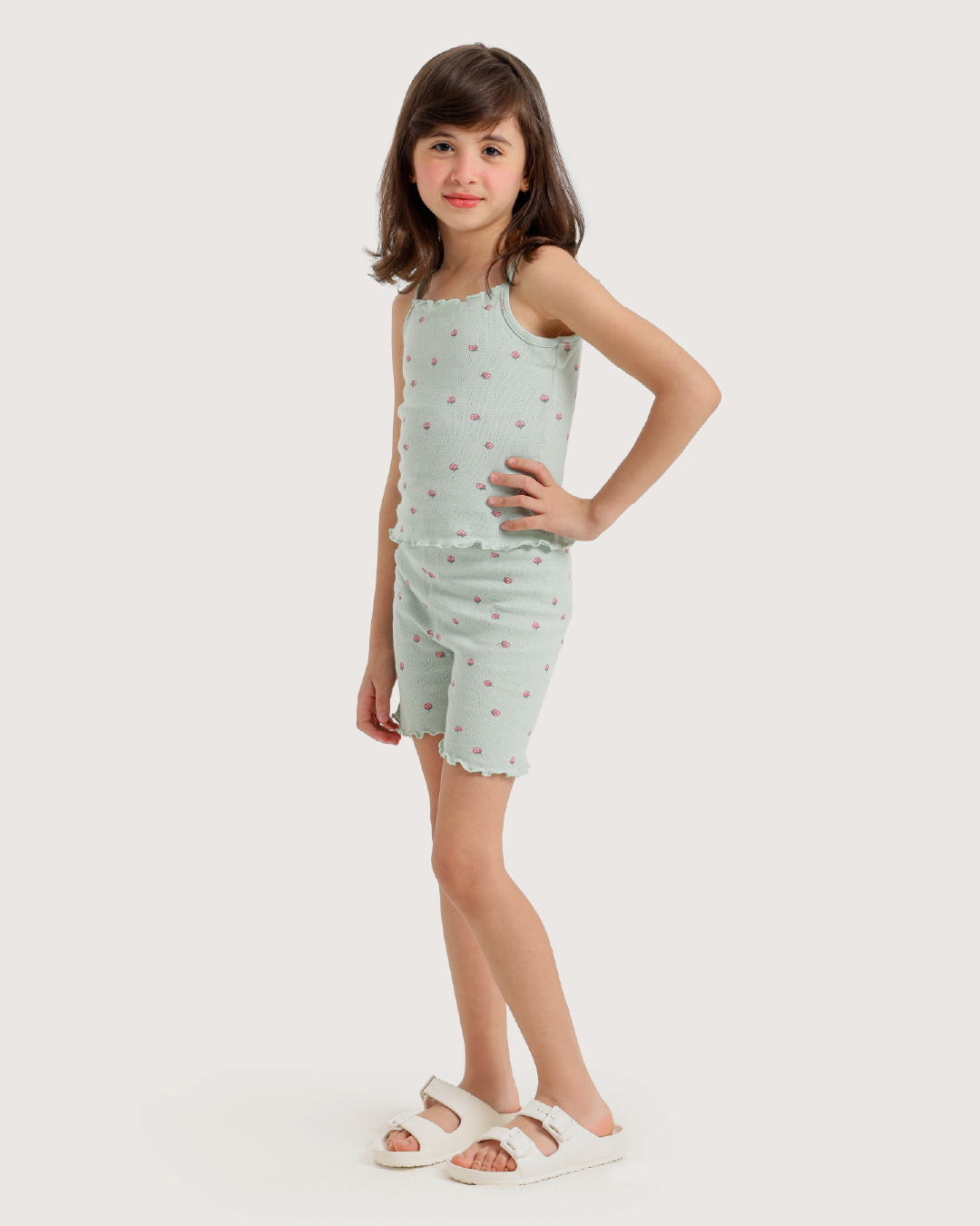 بيجاما قصيرة لطيفة بتصميم الفراولة