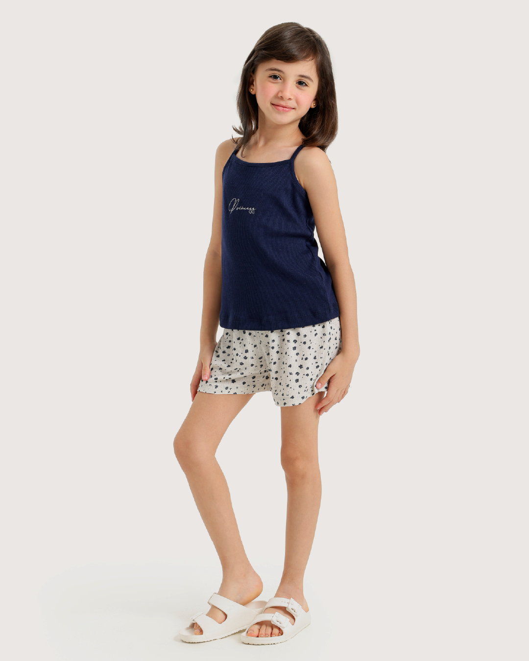 بيجاما أنيقة للبنات الصغيرات بطبعة زهور