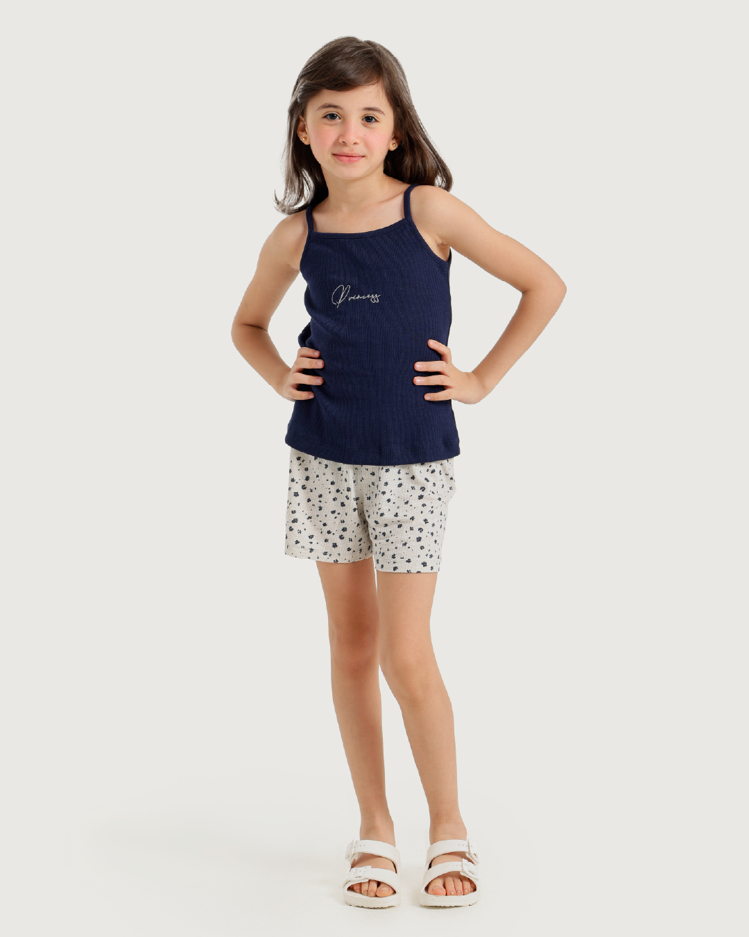 بيجاما أنيقة للبنات الصغيرات بطبعة زهور