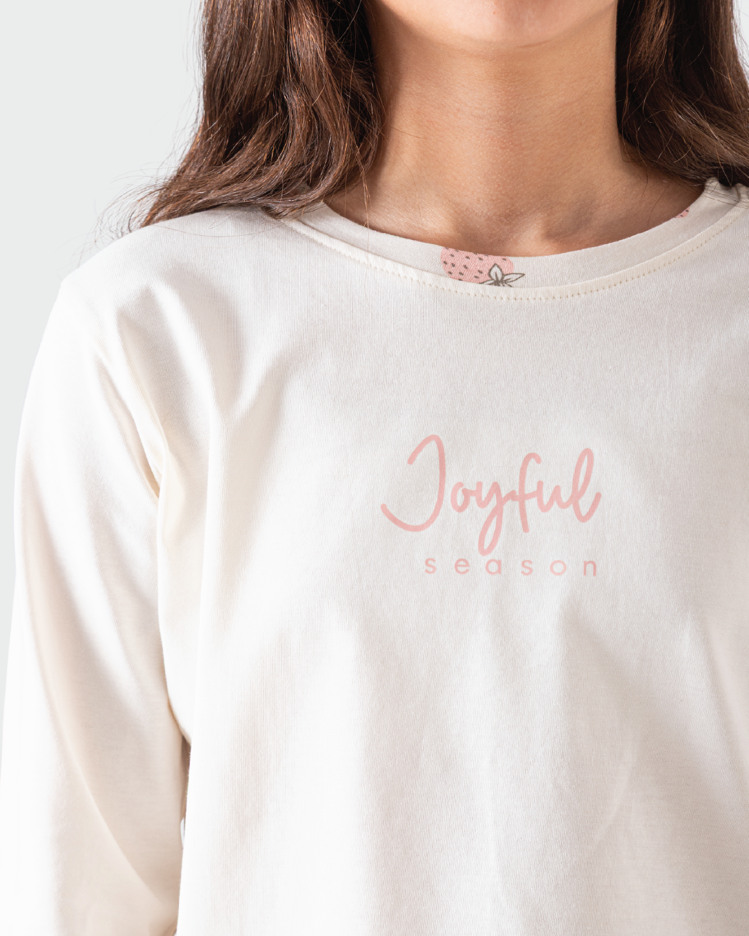 بيجاما بناتي بطبعة الفراولة اللذيذة