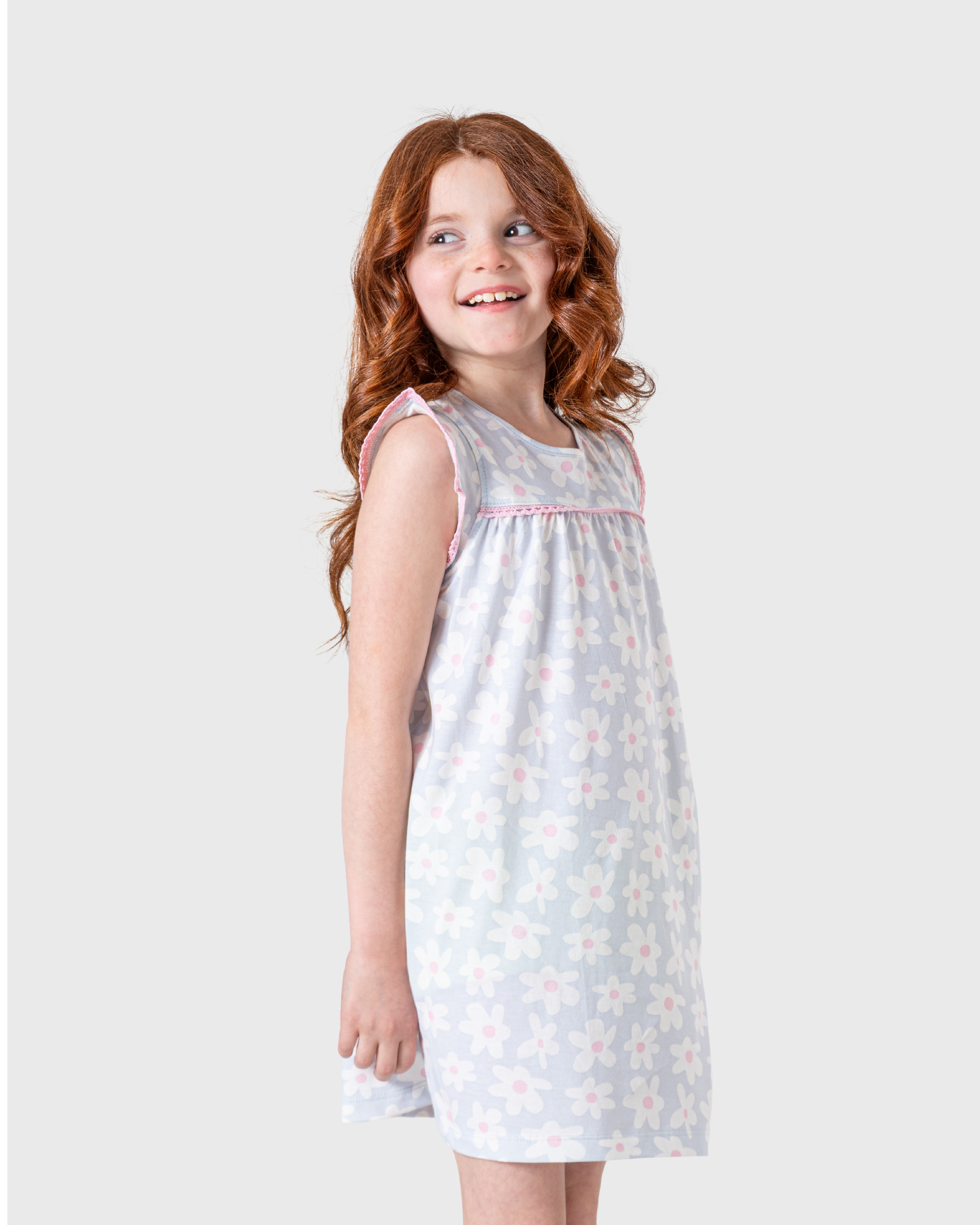 قميص نوم بنقشة زهور كبيرة