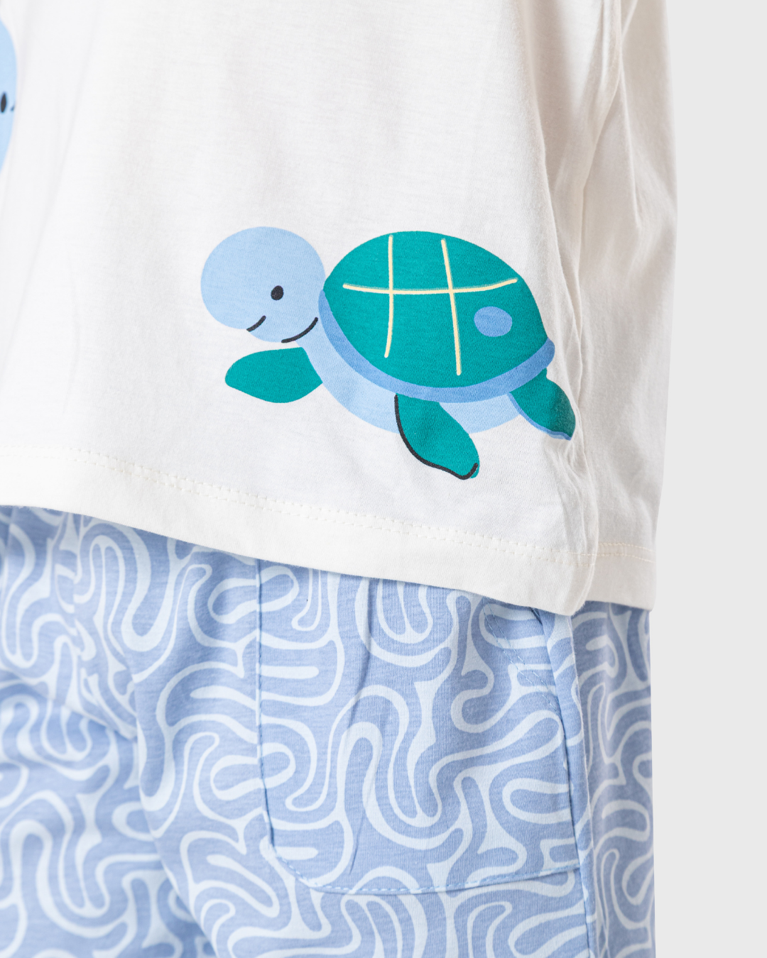 بيجاما اولادي امواج البحر الملونه