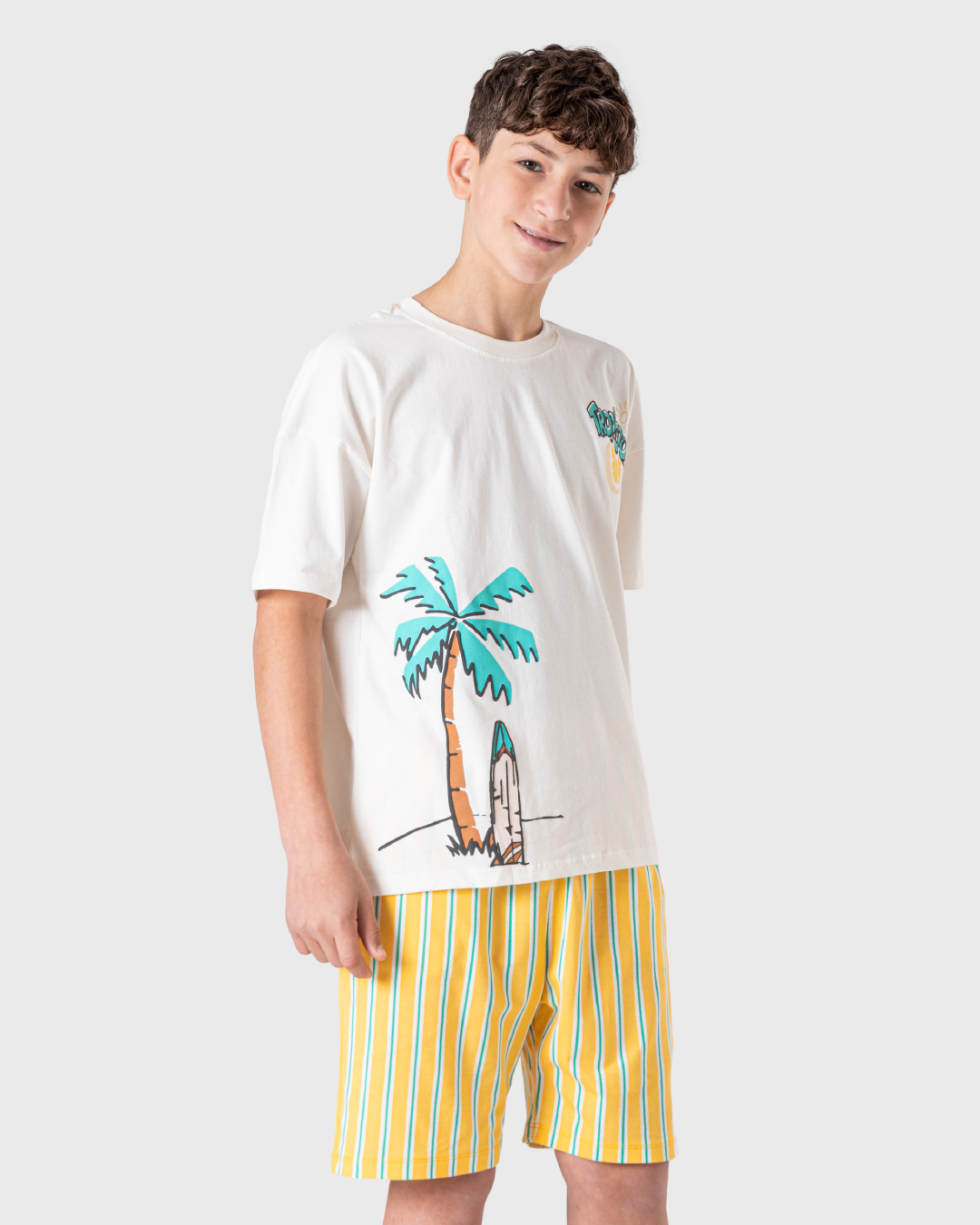 بيجاما أولادى صيفية مريحة بطابع استوائي