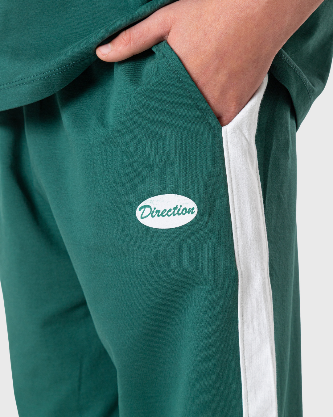 طقم رياضى توب و بنطلون