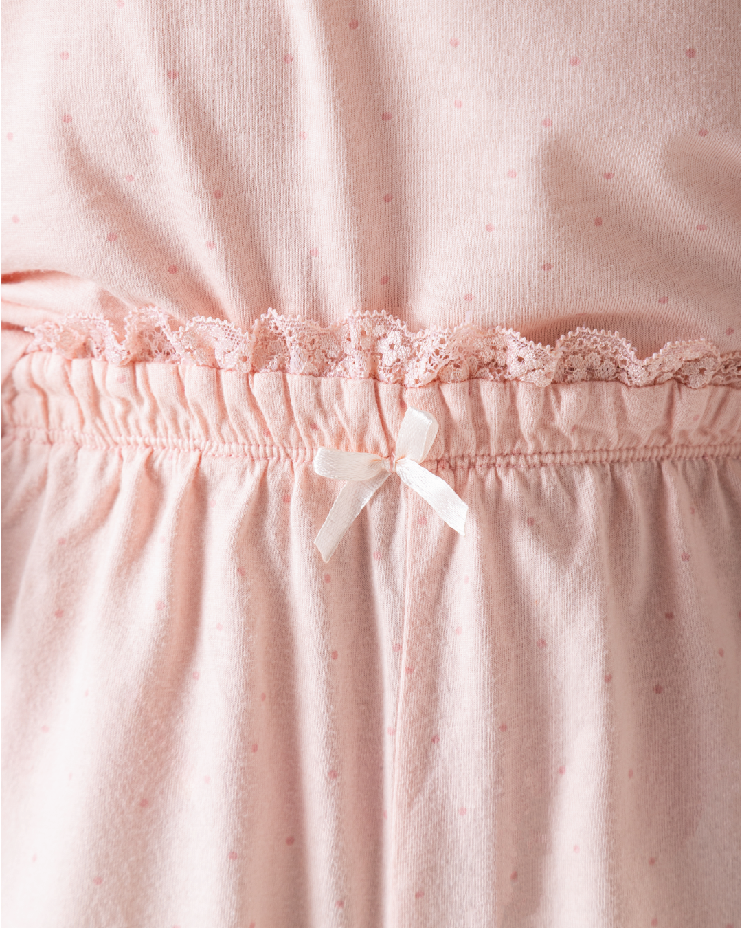 بيجاما بناتي منقطة بالوردي الناعم