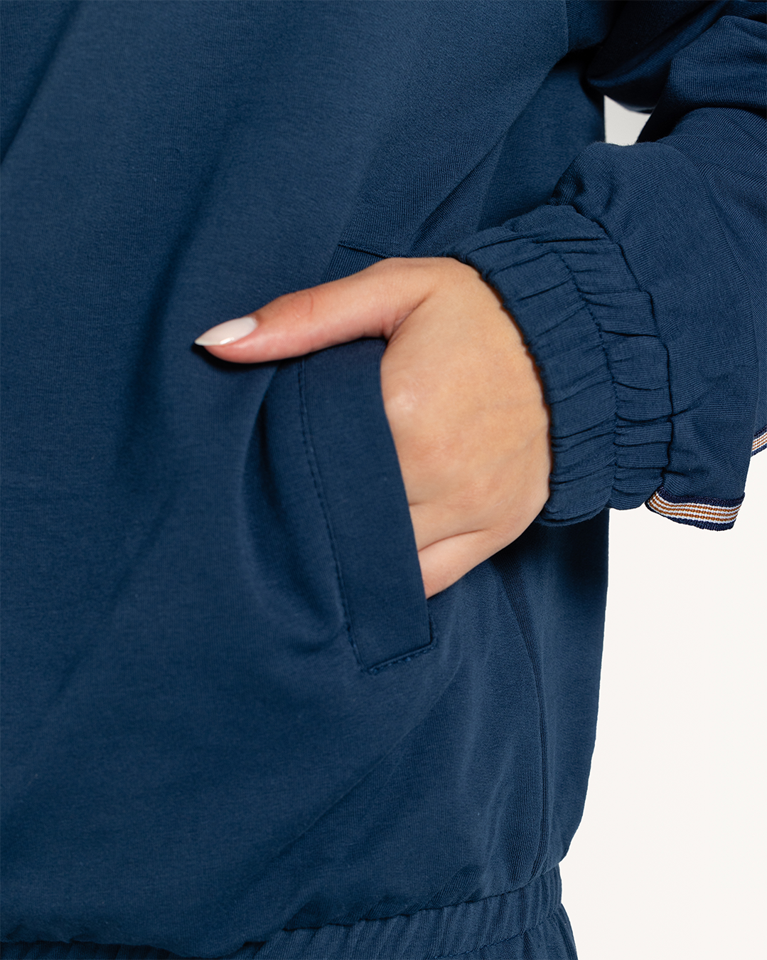 Women tracksuit high neck