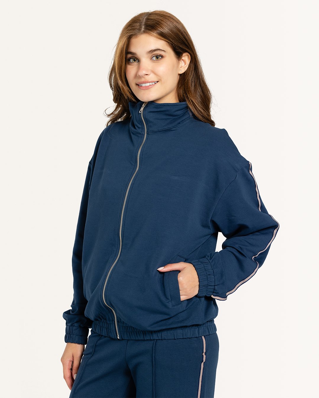 Women tracksuit high neck