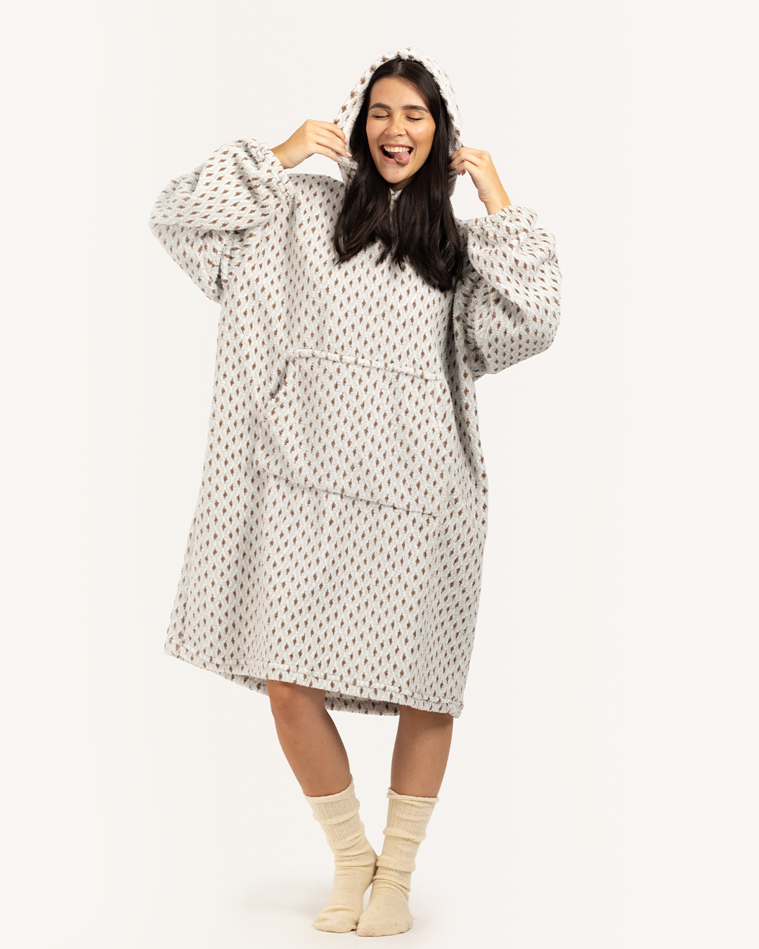 Soft Geometric Women Wearable Blanket in Icy Color