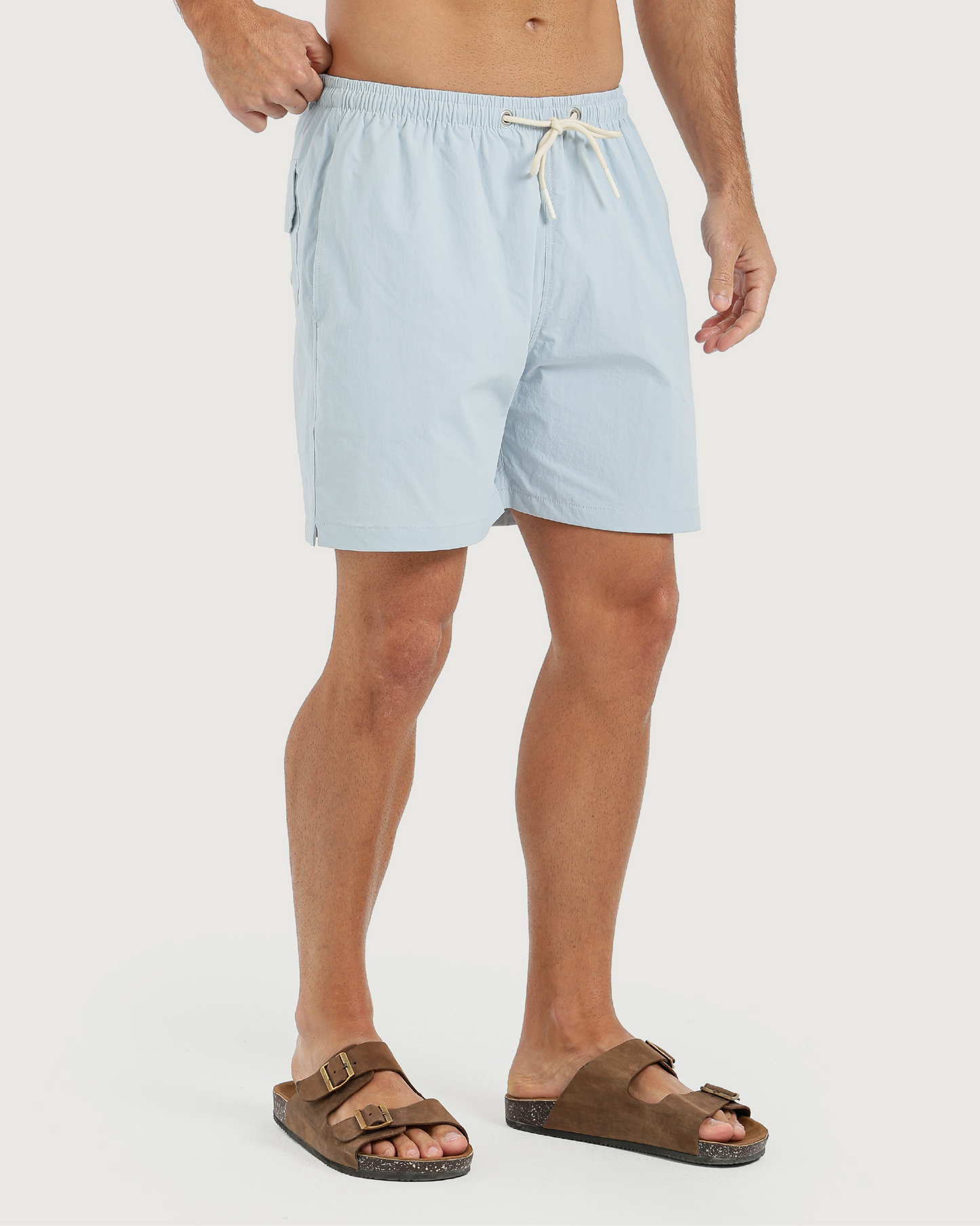 مايوه رجالي بألوان صيفية