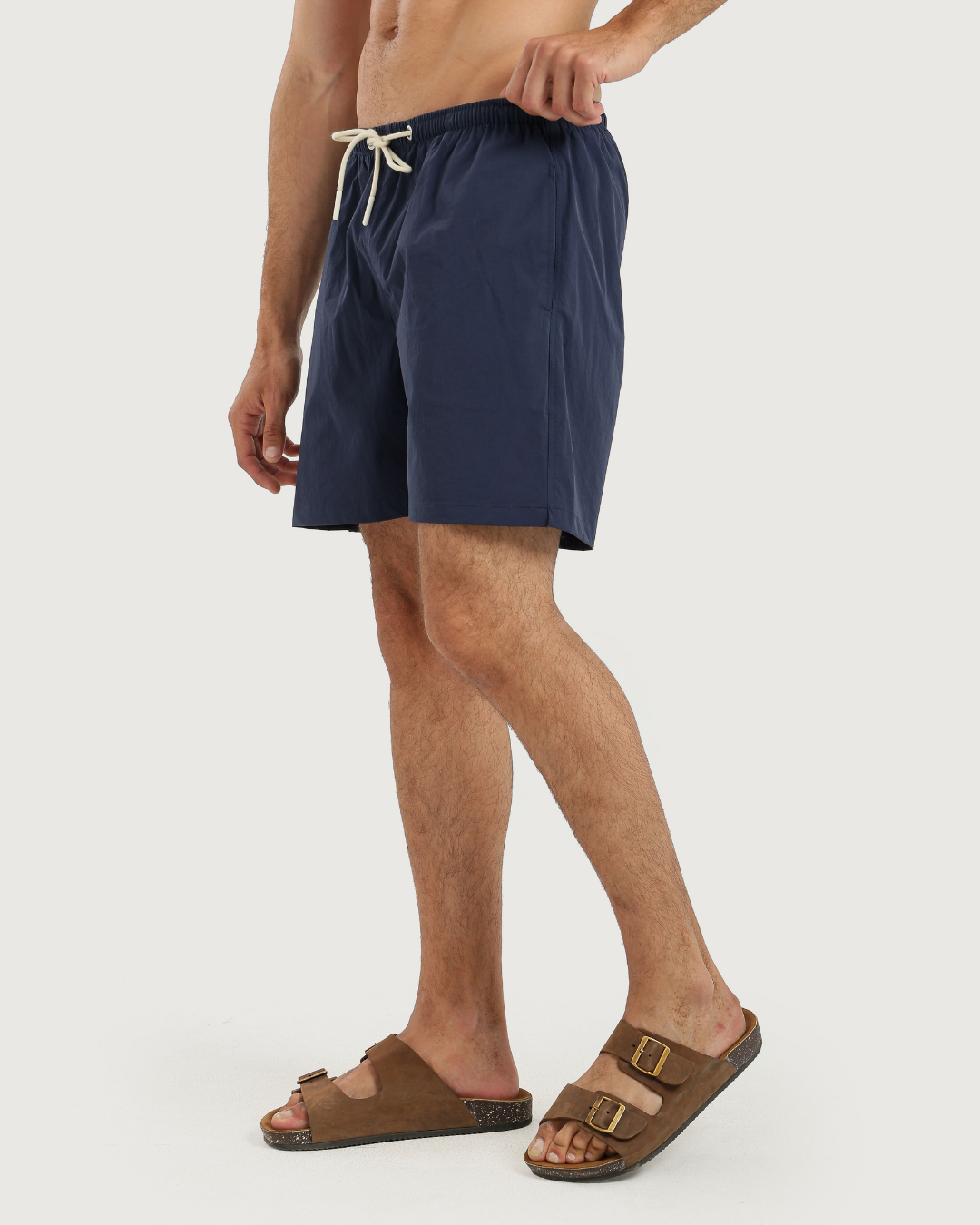 مايوه رجالي بألوان صيفية