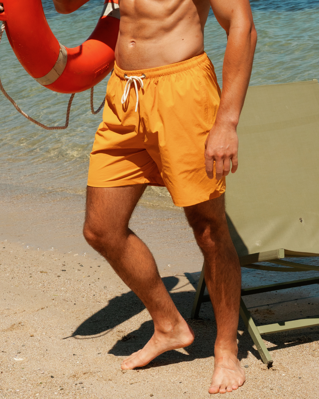 مايوه رجالي بألوان صيفية