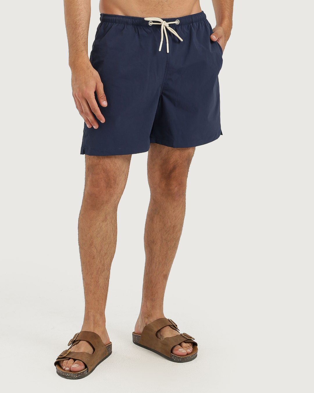 مايوه رجالي بألوان صيفية