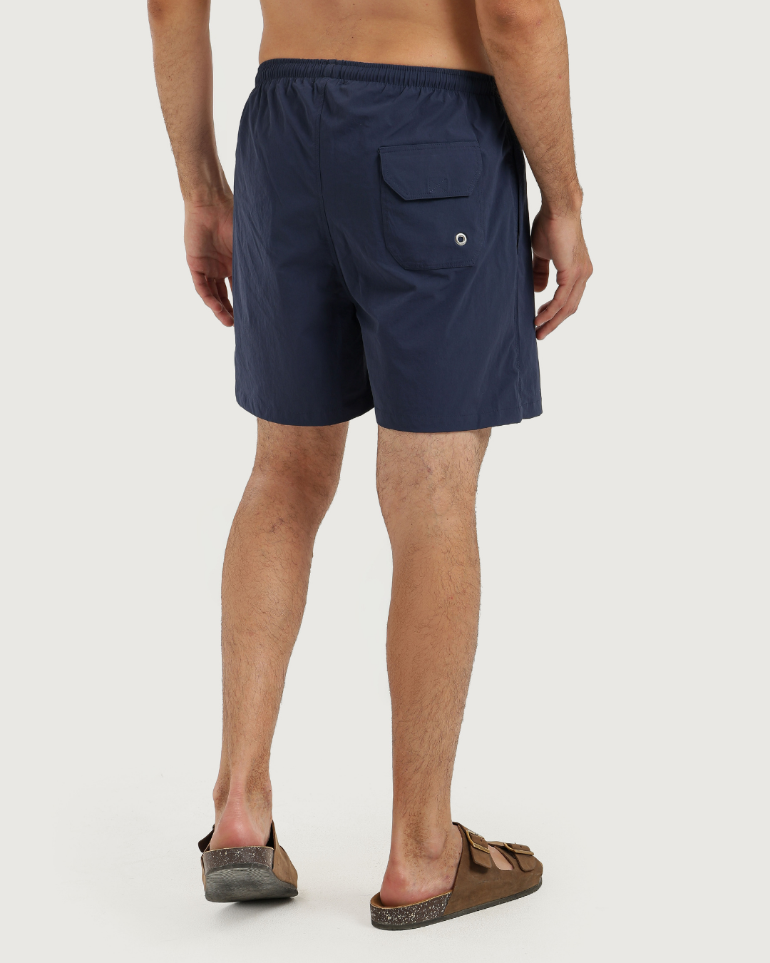 مايوه رجالي بألوان صيفية