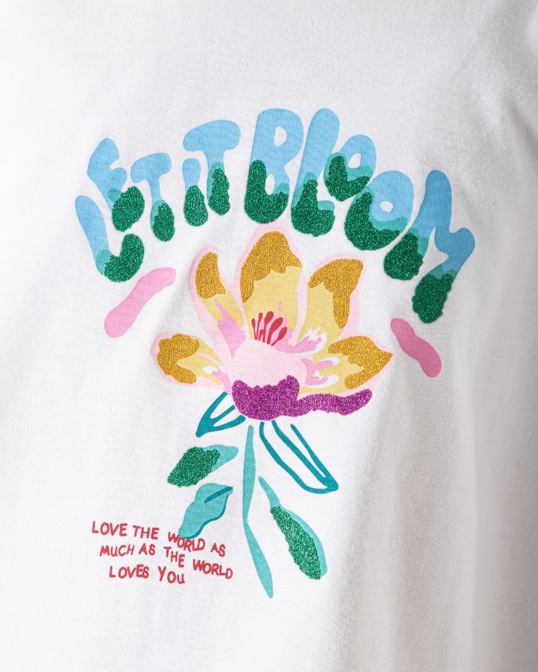 بيجاما بناتى مريحة وعصرية بنقشة كاروه وتفاصيل لامعة