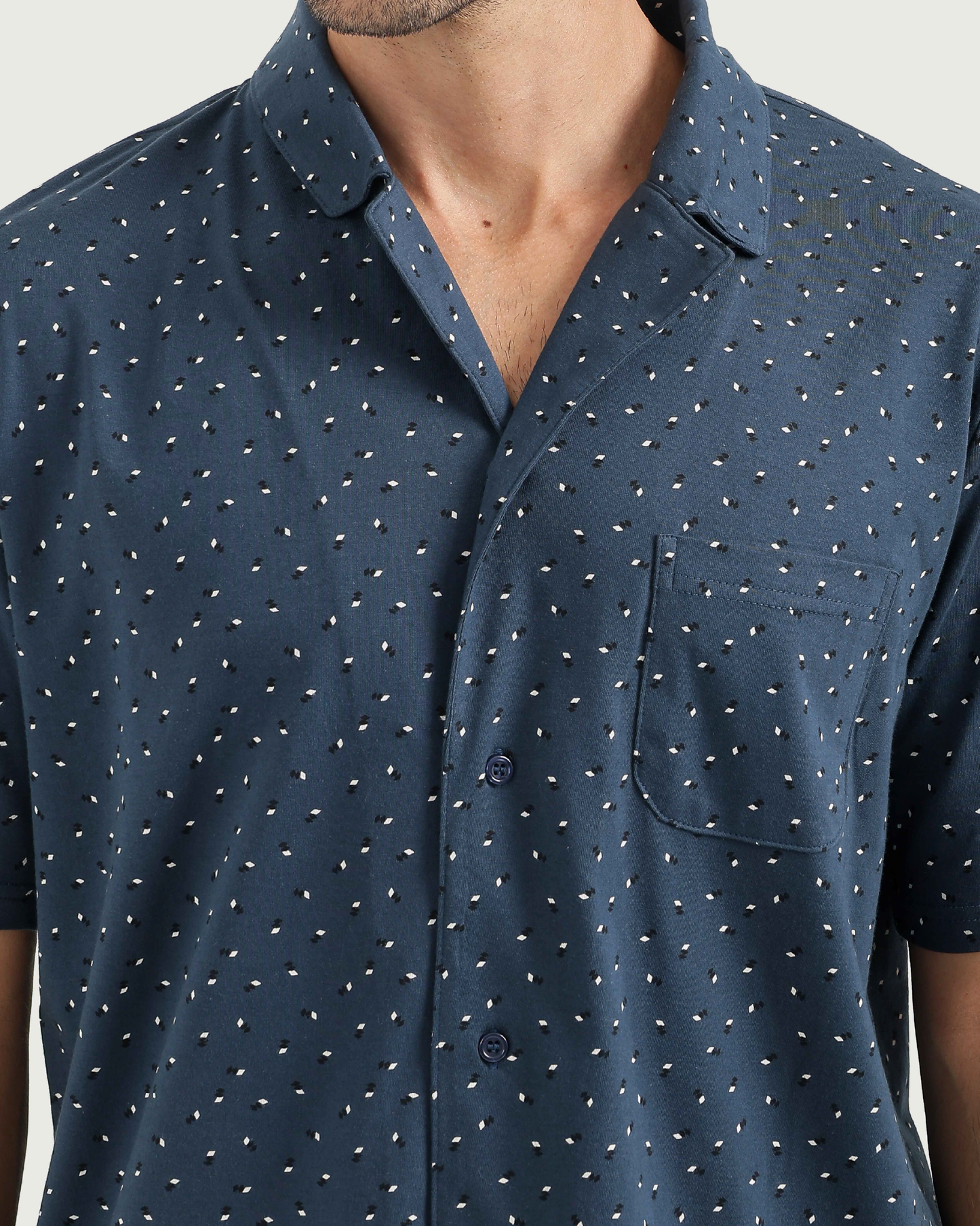 بيجاما رجالي كلاسيكية بألوان دافئة