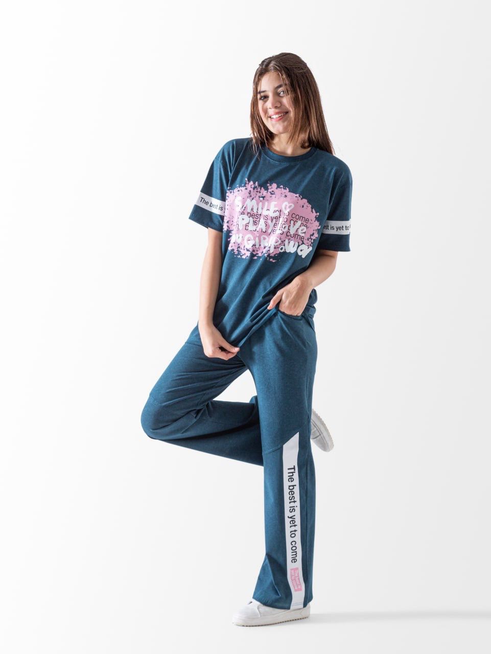 O1 طقم جونيور بناتى