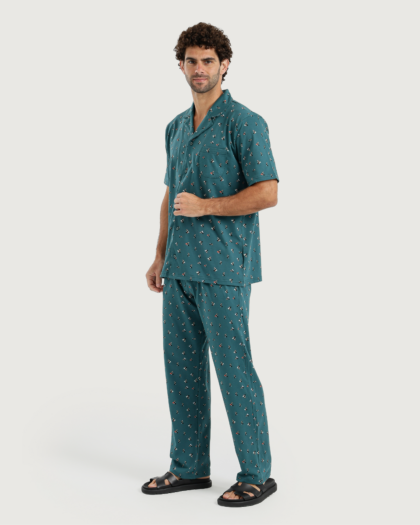 بيجاما رجالي بزراير طائر الطوقان