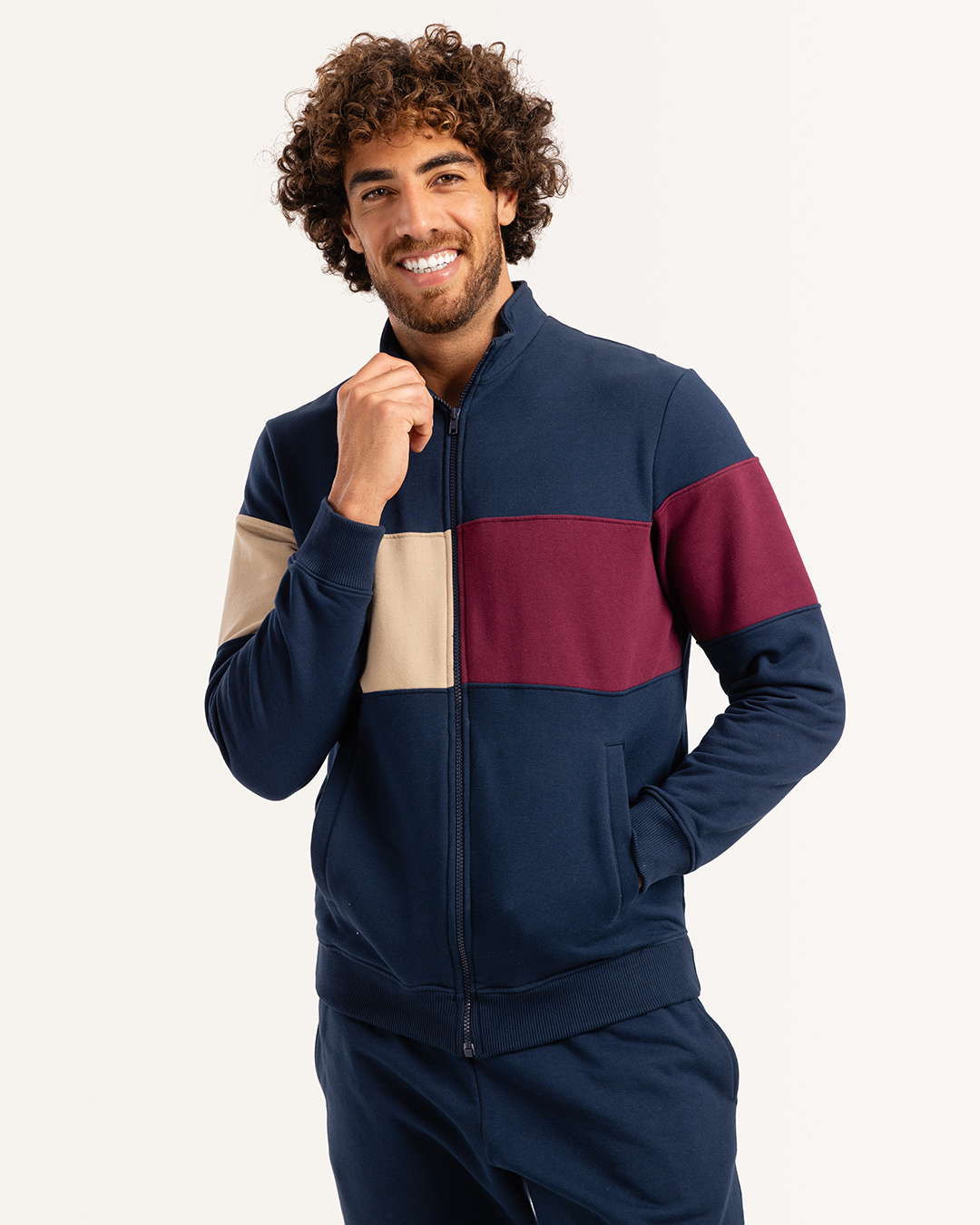 تريننج رجالى ميلتون بقصة على الصدر  سوستة طويلة بنطلون سادة بكوت