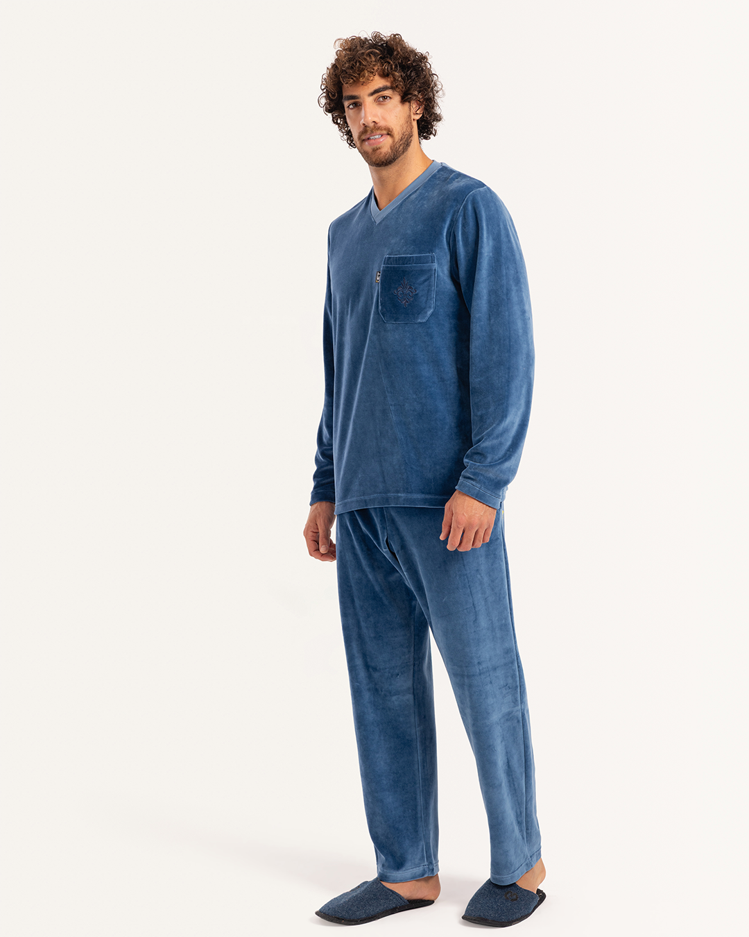 بيجاما رجالى قطيفة ساده رقبة V جيب على الصدر