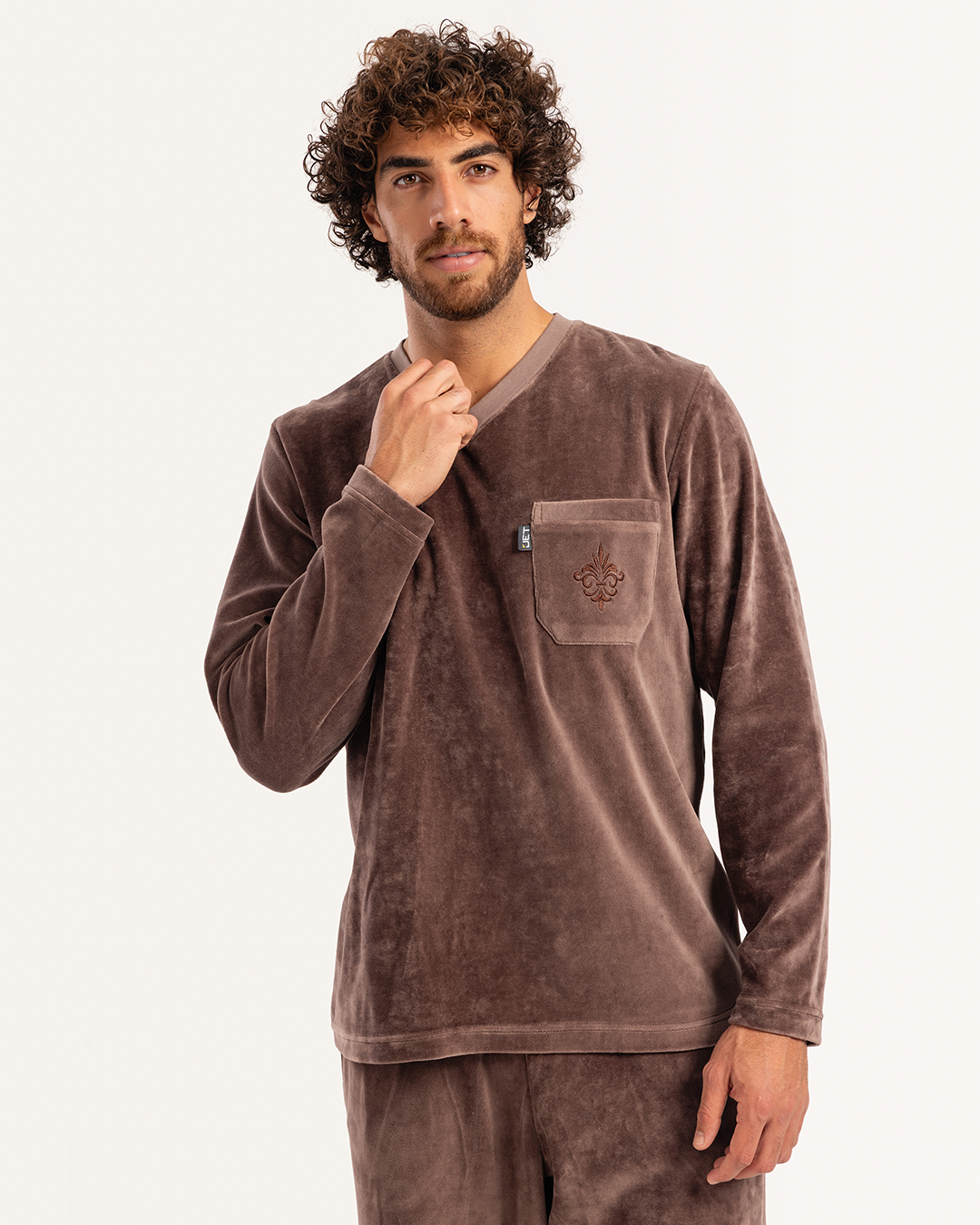 بيجاما رجالى قطيفة ساده رقبة V جيب على الصدر