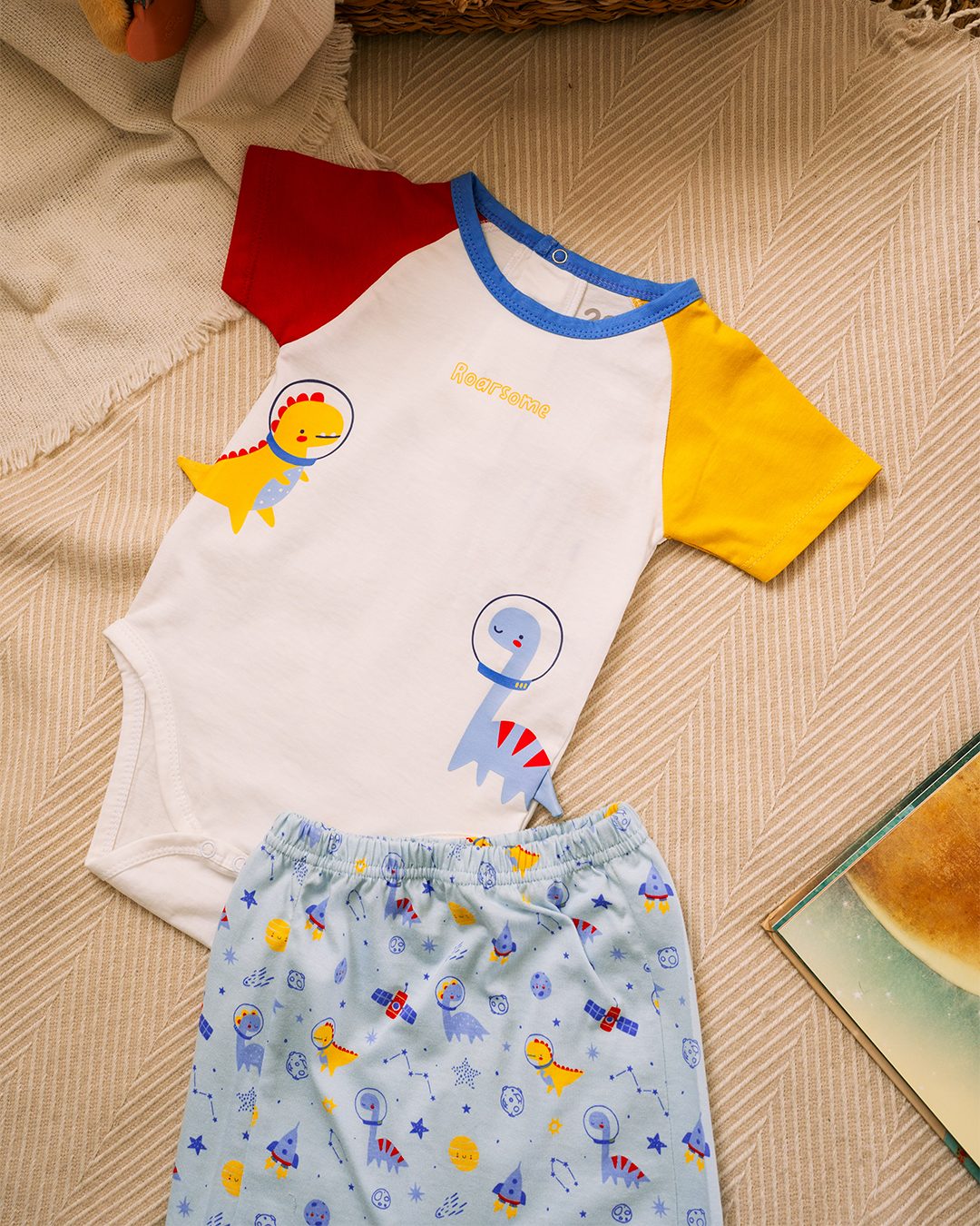 Baby boys' outfit with space dinosaurs
