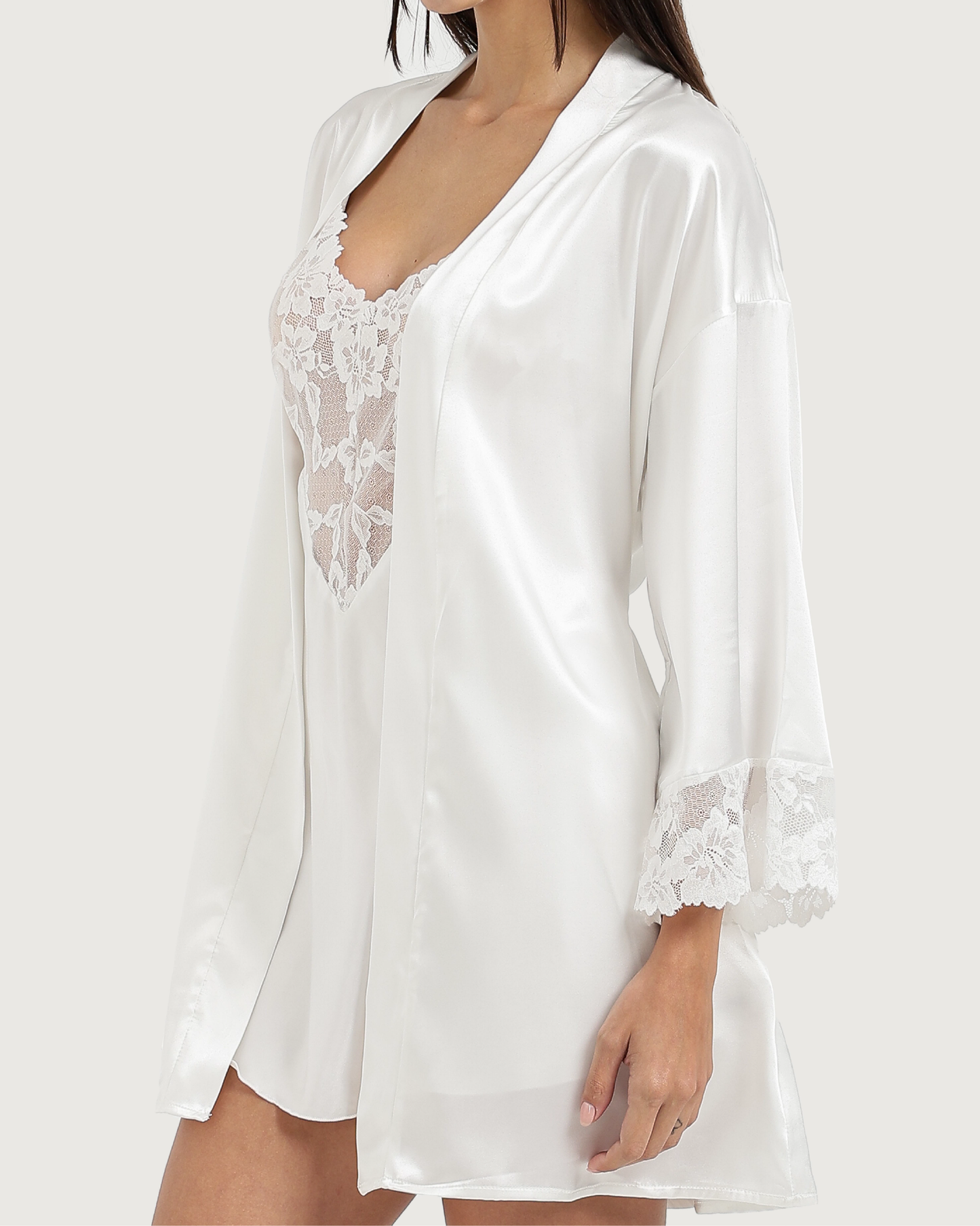 طقم ستان قميص قصير و روب