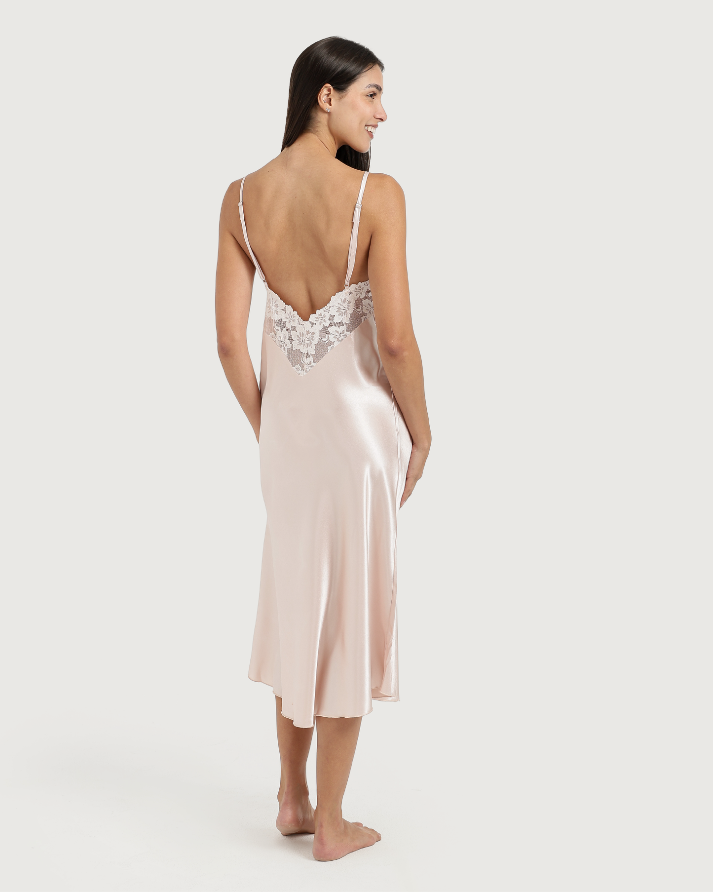 طقم ستان قميص طويل و روب