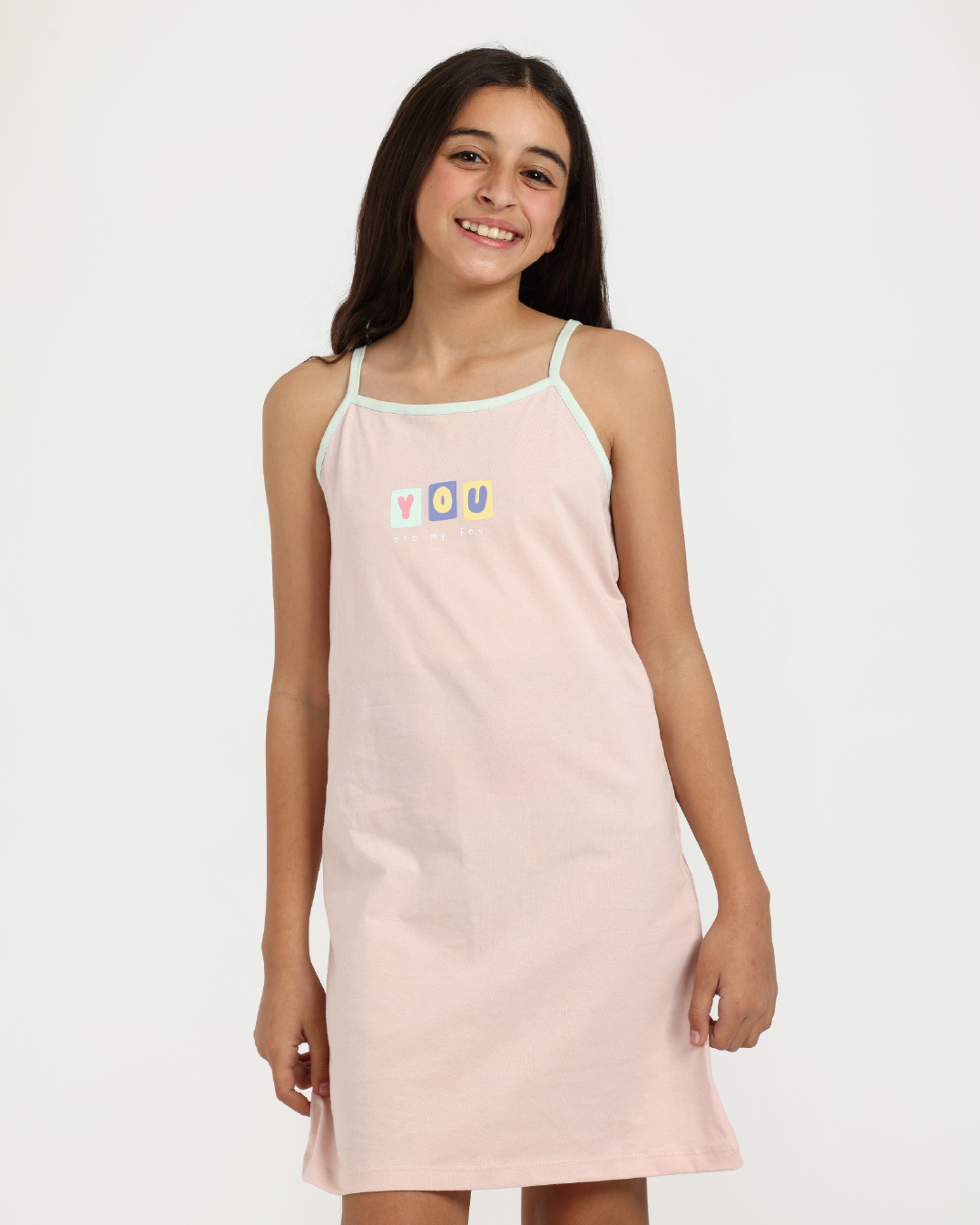 قميص نوم بناتي بلون العلكة الزاهي