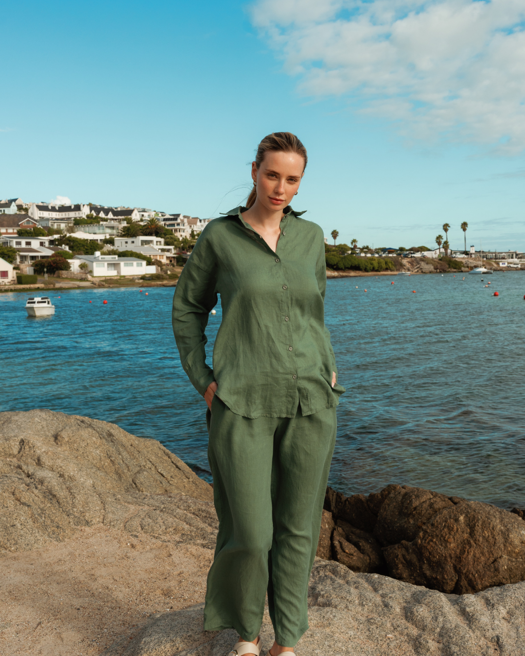 Women's Shirt in Linen Fabric