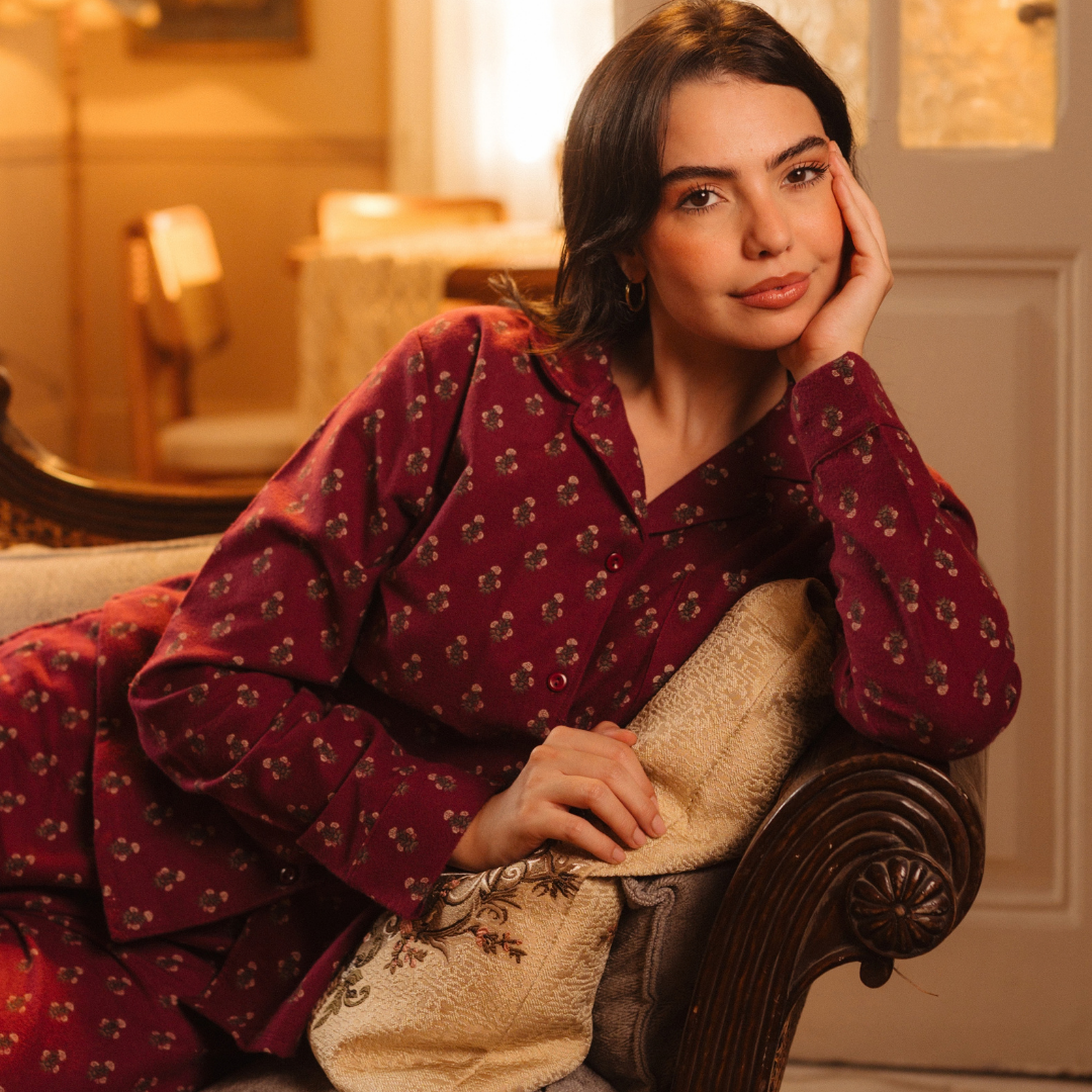 Vintage flower Women Classic Pajama in Burgundy