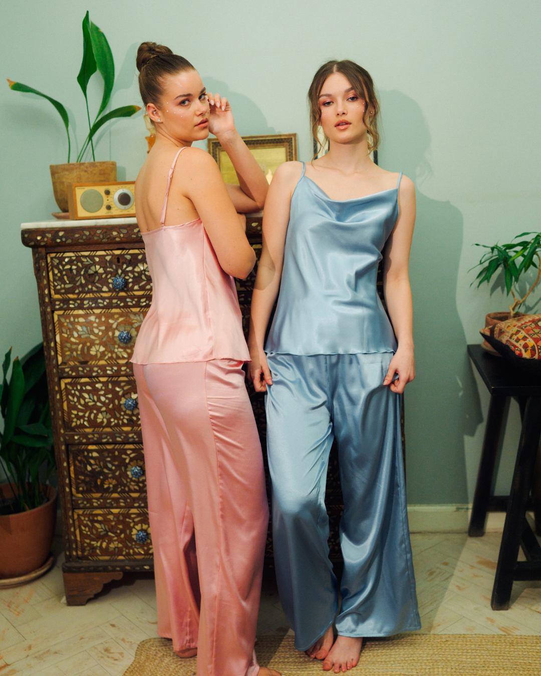 بيجاما بنطلون حمالة ساتان