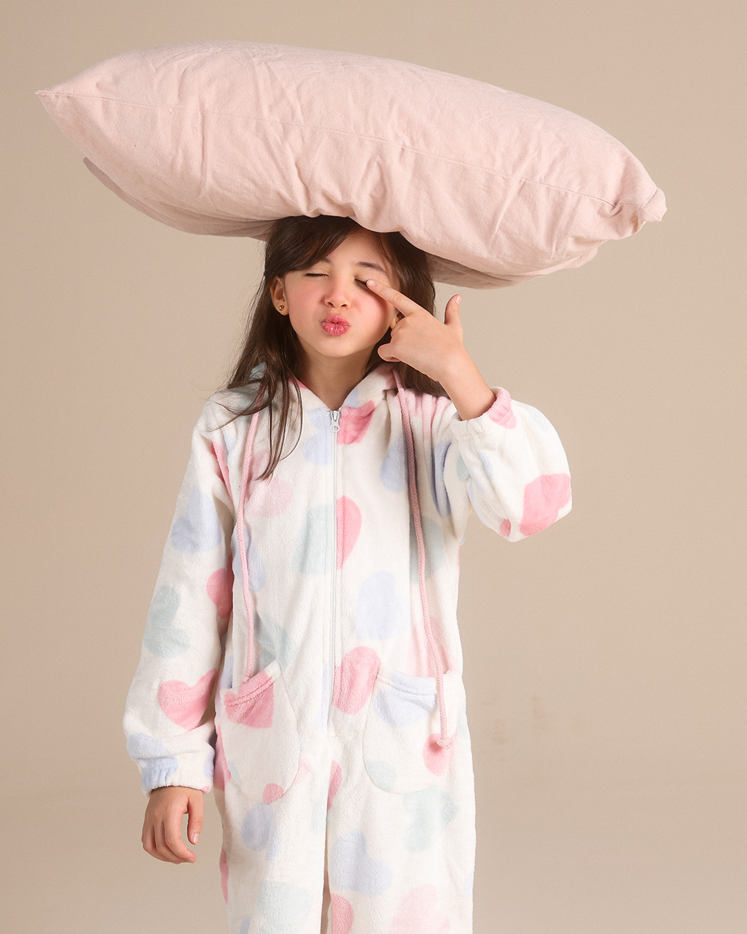 Fleece hooded romper with heart print